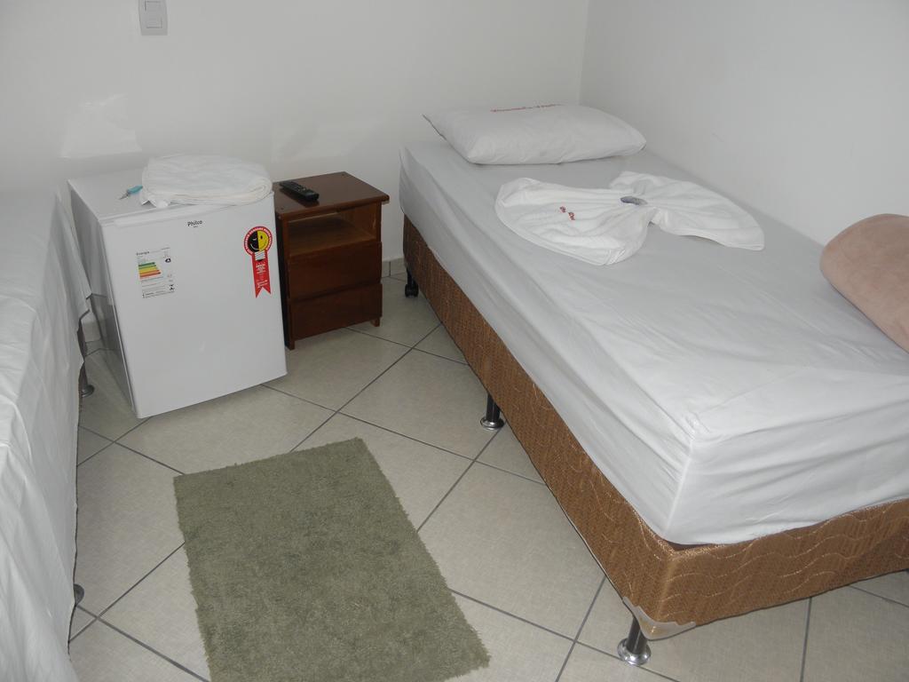 Pousada Dubai Cuiabá Szoba fotó