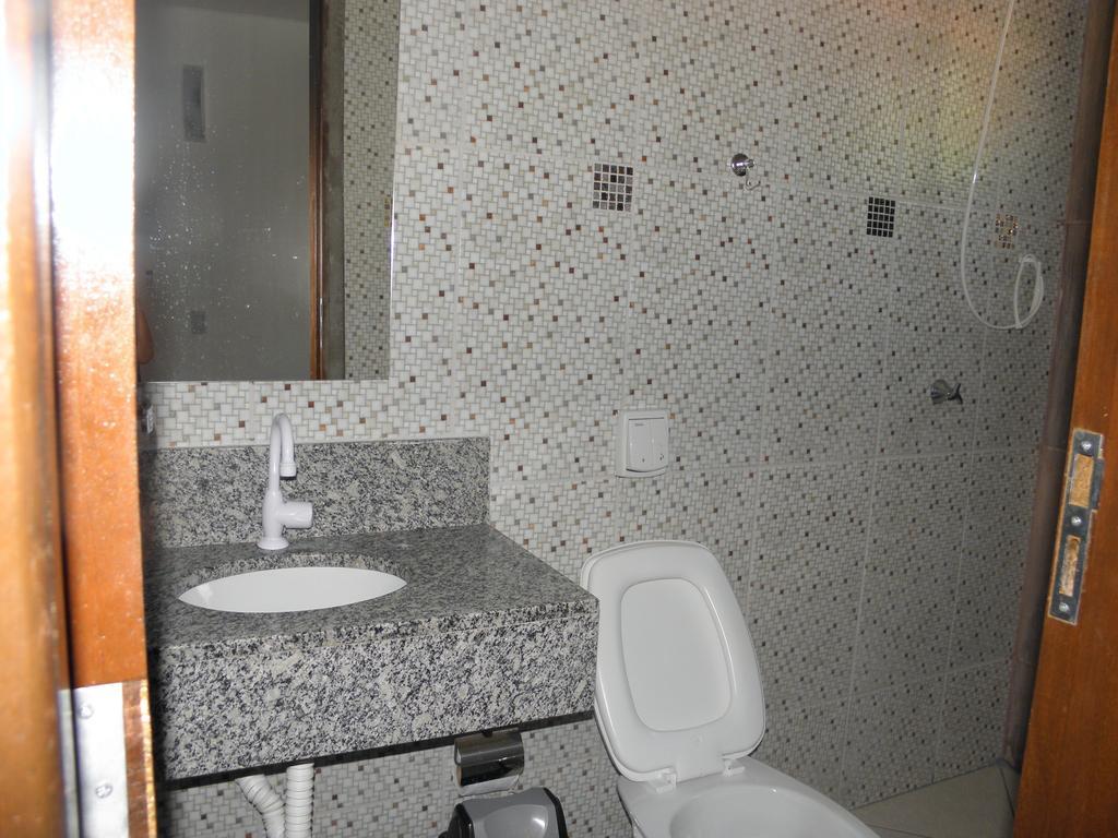 Pousada Dubai Cuiabá Szoba fotó