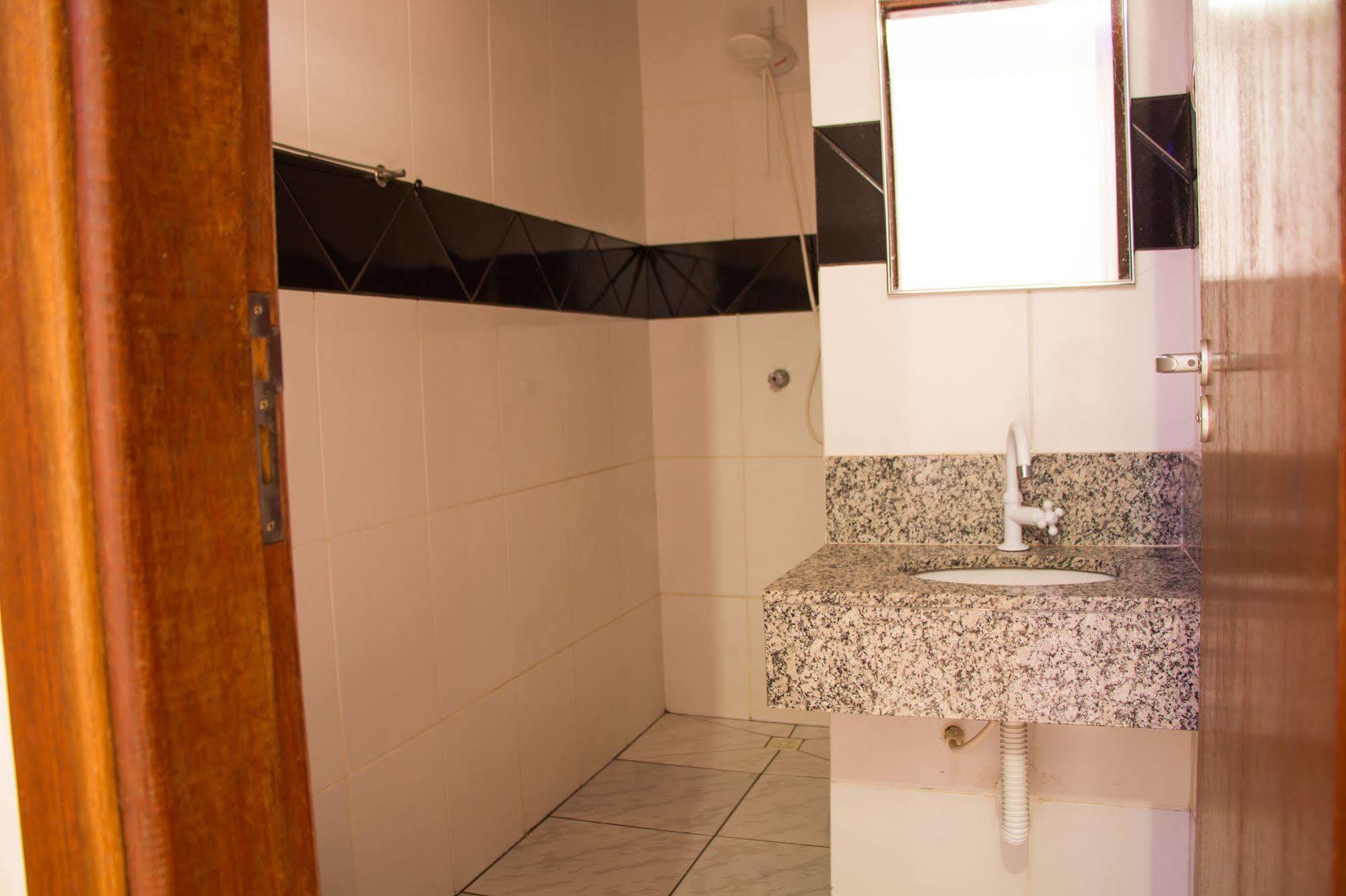 Pousada Dubai Cuiabá Kültér fotó